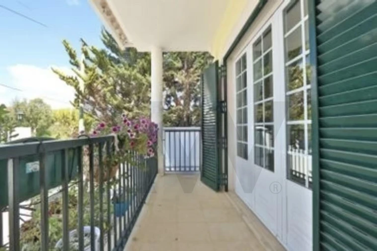 Moradia T4 para Arrendamento em Alcabideche Foto 7