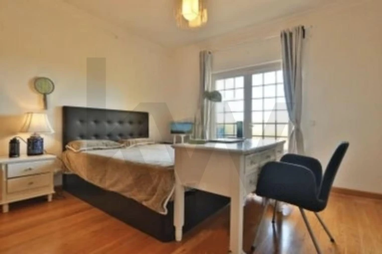 Moradia T4 para Arrendamento em Alcabideche Foto 27