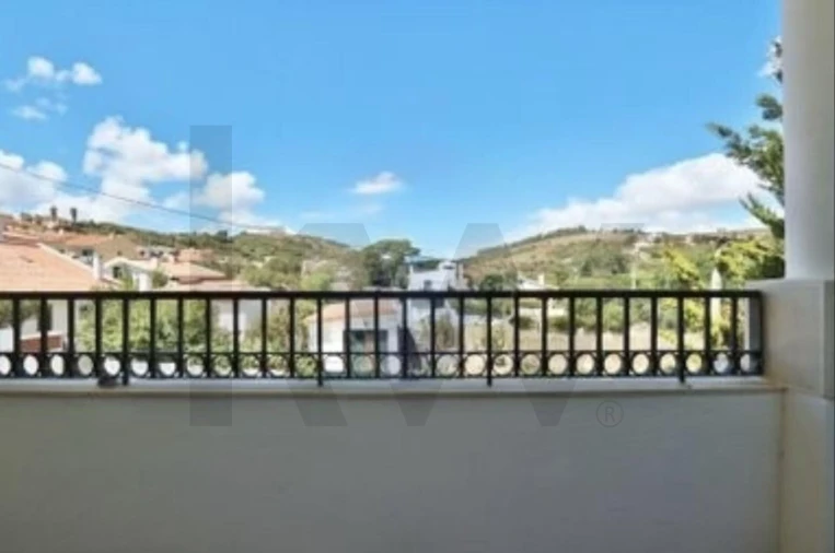 Moradia T4 para Arrendamento em Alcabideche Foto 30