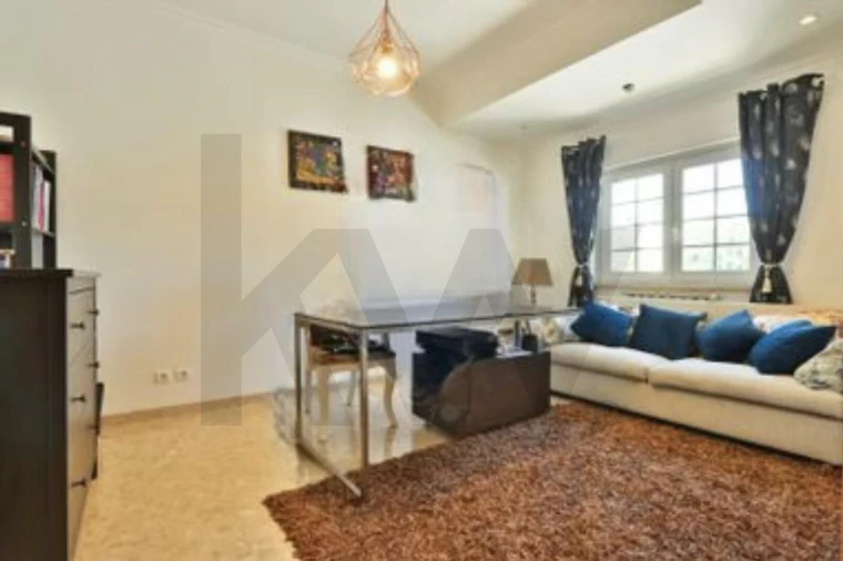 Moradia T4 para Arrendamento em Alcabideche Foto 19