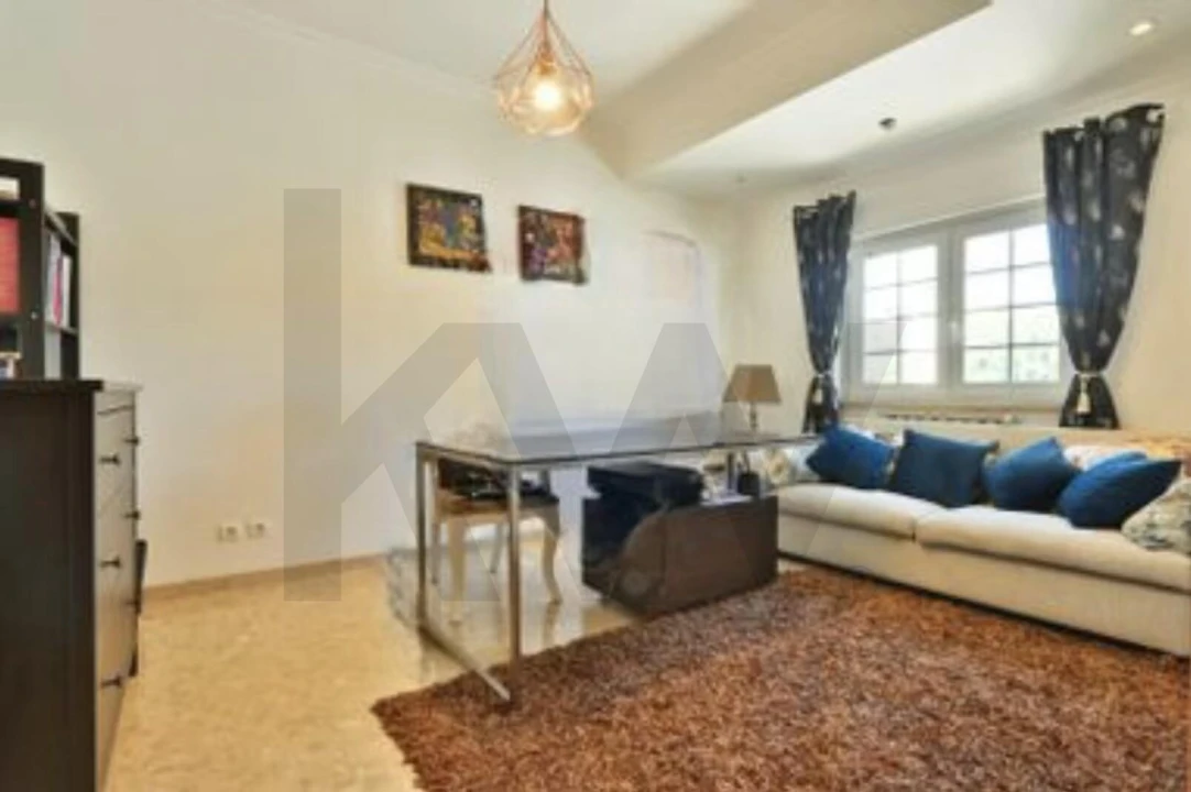 Moradia T4 para Arrendamento em Alcabideche Foto 27