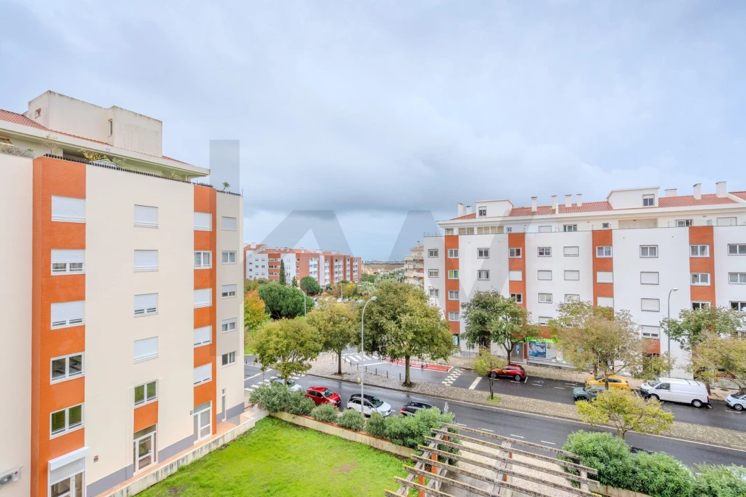 Apartamento T3 para Venda em São Domingos de Rana Foto 15