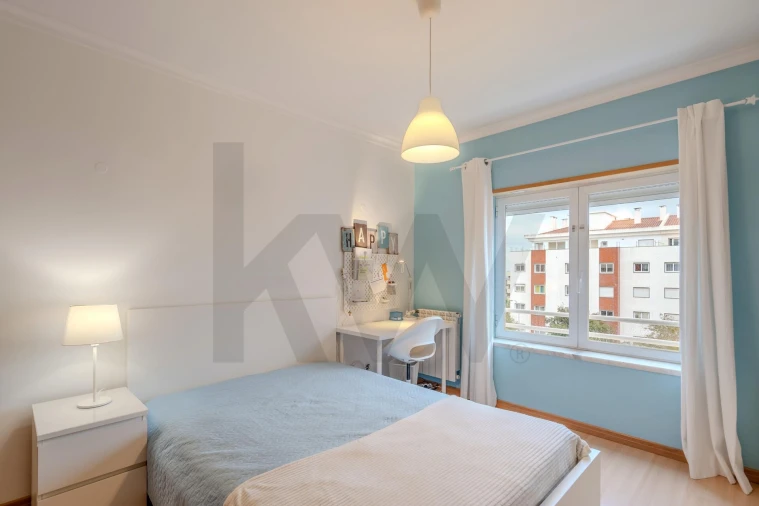 Apartamento T3 para Venda em São Domingos de Rana Foto 28