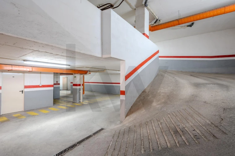 Apartamento T3 para Venda em São Domingos de Rana Foto 52