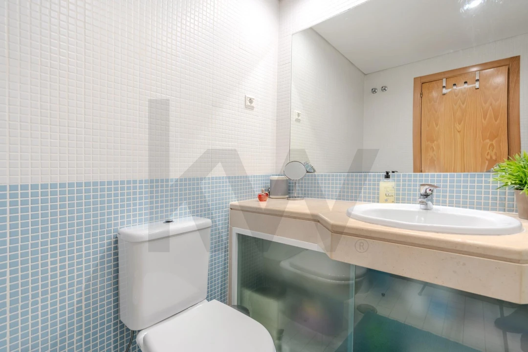 Apartamento T3 para Venda em São Domingos de Rana Foto 35