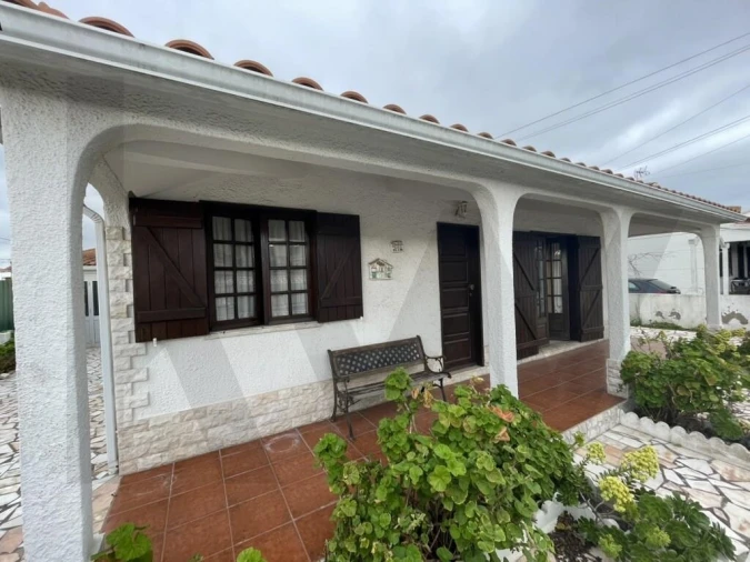 Moradia T2 para Venda em Quinta do Conde Foto 7