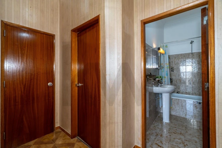 Apartamento T2 para Venda em Vila Real de Santo Antonio Foto 11