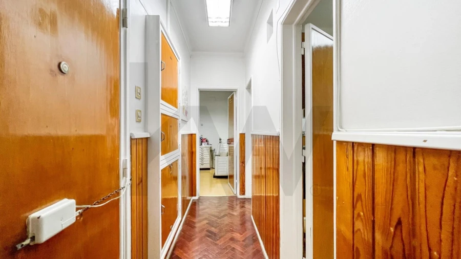 Apartamento T2 para Venda em Carnide Foto 13