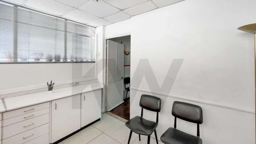 Apartamento T2 para Venda em Carnide Foto 18