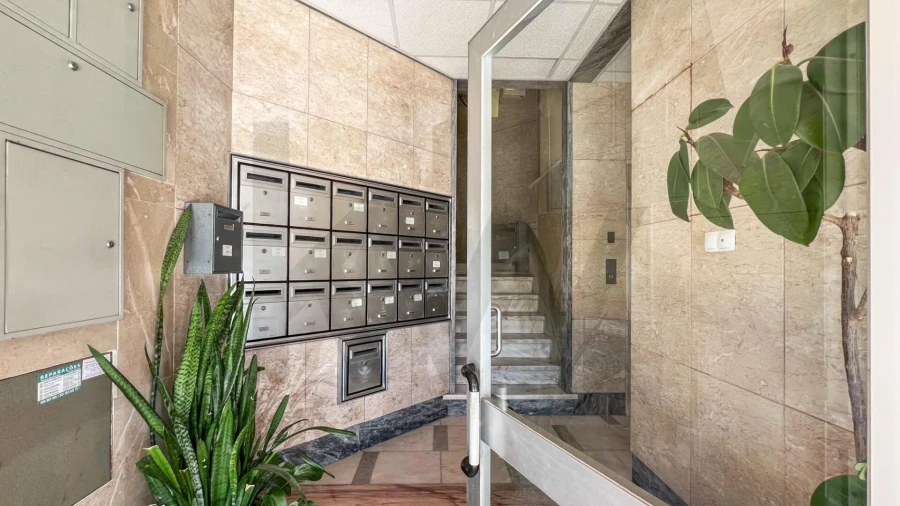 Apartamento T2 para Venda em Carnide Foto 24