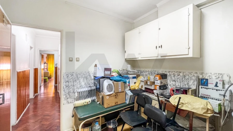 Apartamento T2 para Venda em Carnide Foto 15