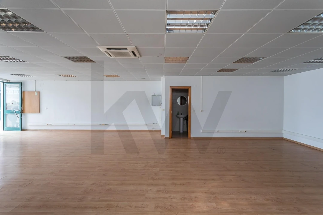 Loja para Arrendamento em Carcavelos e Parede Foto 11