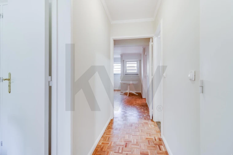 Apartamento T2 para Arrendamento em Lumiar Foto 13