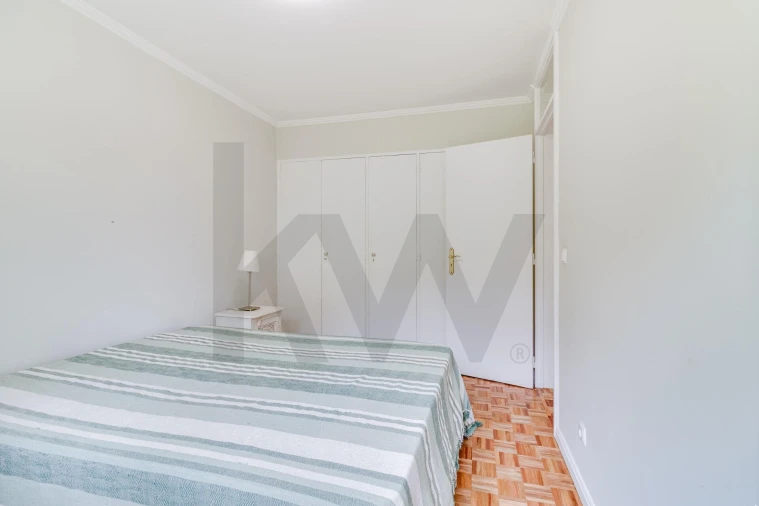 Apartamento T2 para Arrendamento em Lumiar Foto 18