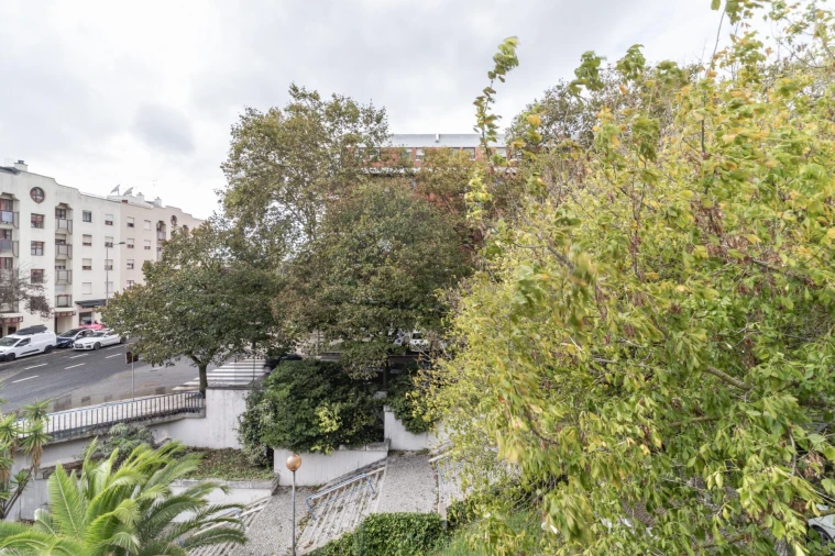 Apartamento T2 para Arrendamento em Lumiar Foto 25