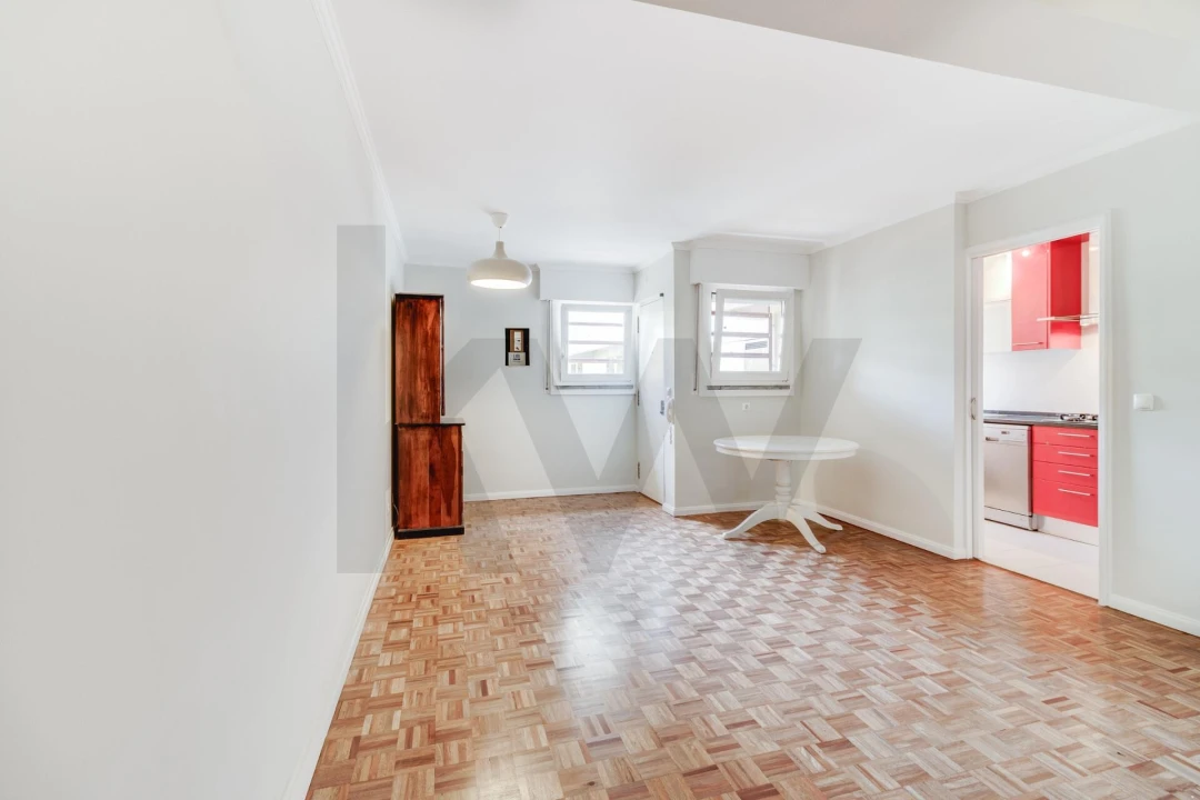 Apartamento T2 para Arrendamento em Lumiar Foto 9