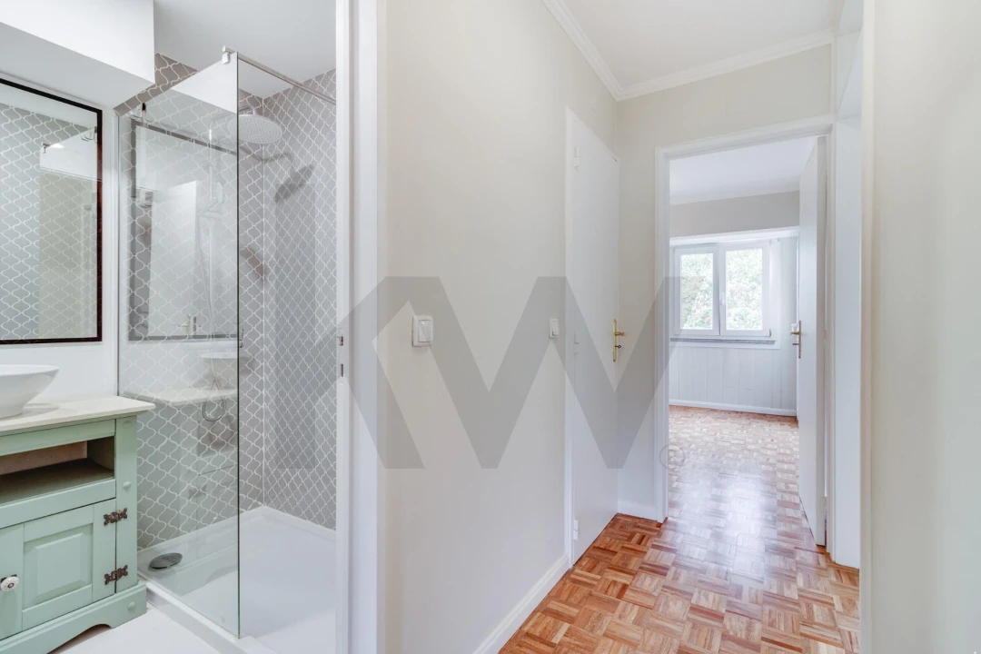 Apartamento T2 para Arrendamento em Lumiar Foto 15