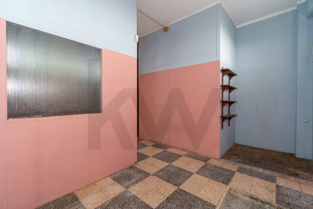 Loja para Venda em Quarteira Foto 28