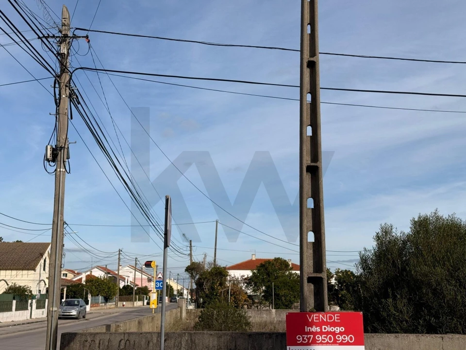 Terreno para Venda em Quinta do Conde Foto 1