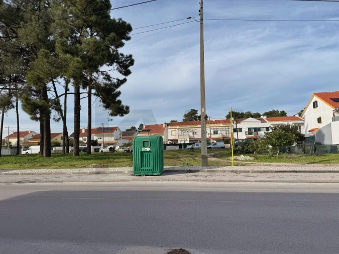Terreno para Venda em Quinta do Conde Foto 2