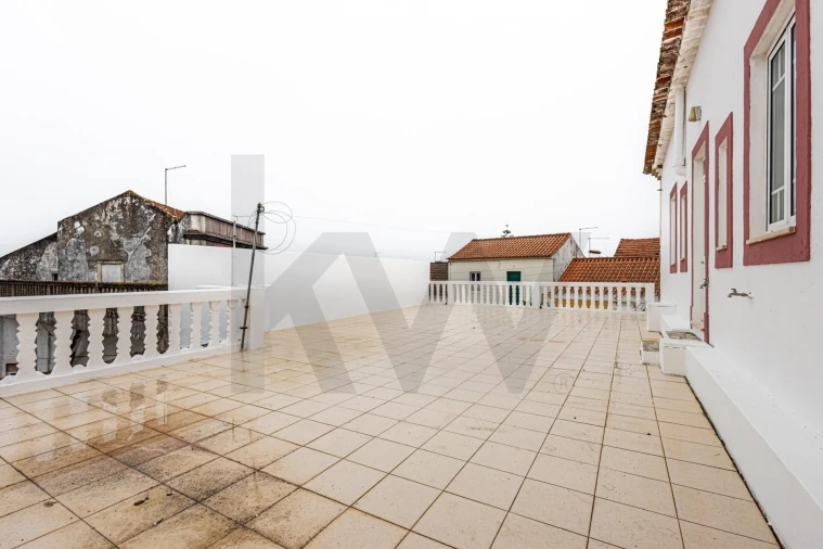 Apartamento T5 para Venda em Alcanhões Foto 42