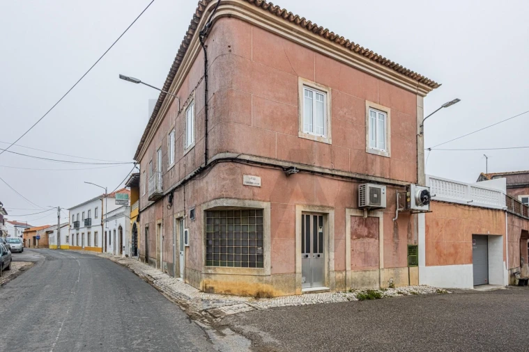 Apartamento T5 para Venda em Alcanhões Foto 13