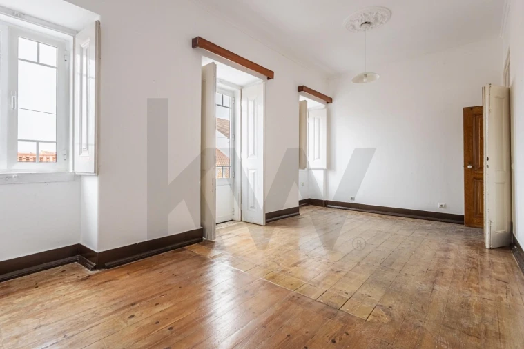 Apartamento T5 para Venda em Alcanhões Foto 2