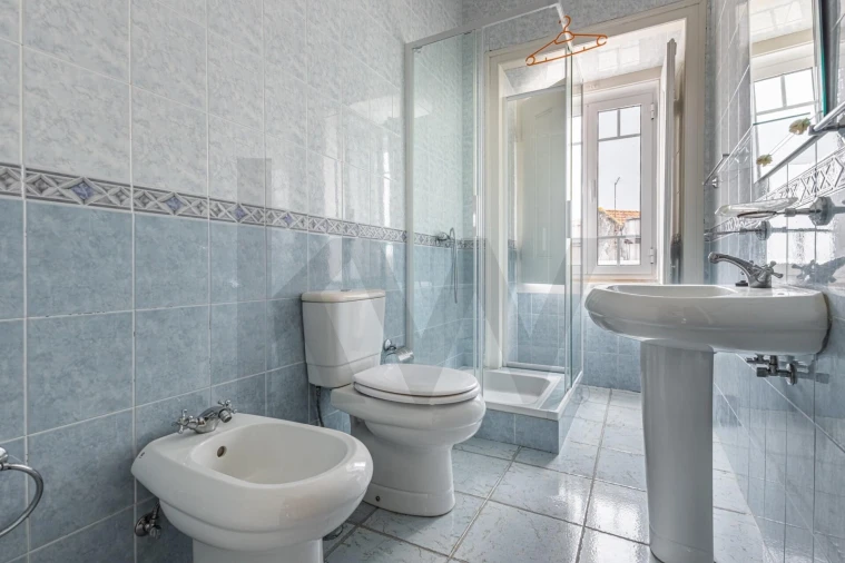 Apartamento T5 para Venda em Alcanhões Foto 26