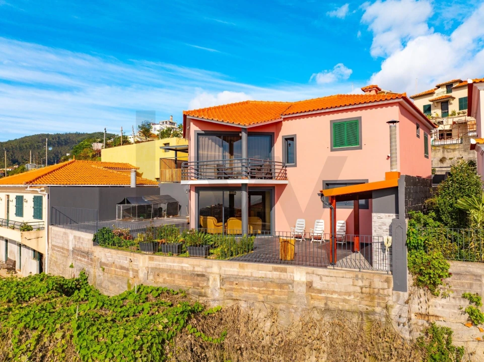 Moradia T4 para Venda em Estreito de Camara de Lobos Foto 67