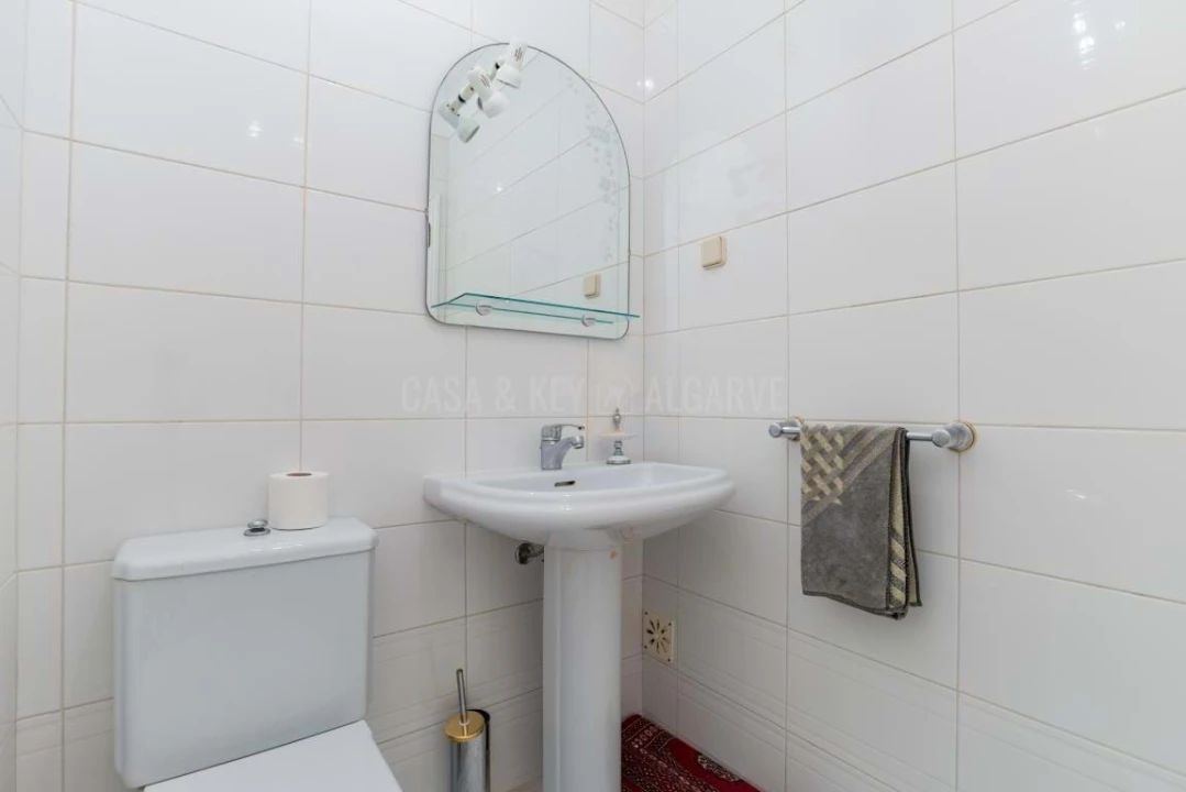 Apartamento T3 para Venda em Quarteira Foto 13