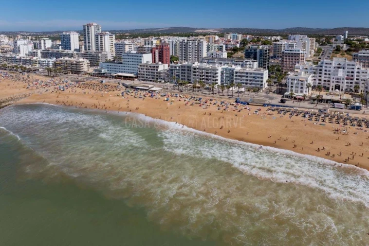 Apartamento T3 para Venda em Quarteira Foto 39