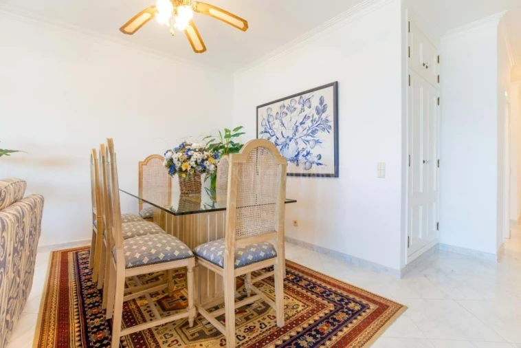 Apartamento T3 para Venda em Quarteira Foto 10