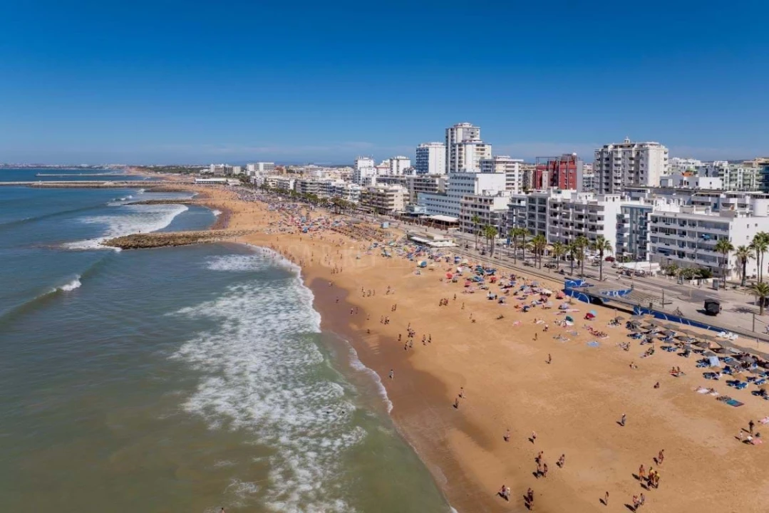 Apartamento T3 para Venda em Quarteira Foto 37