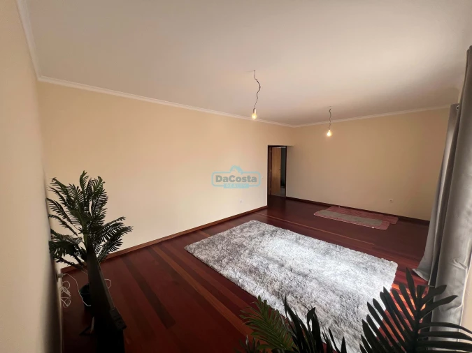 Apartamento T2 para Venda em Santa Cruz Foto 6