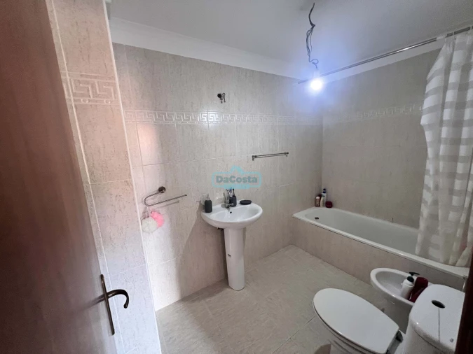 Apartamento T2 para Venda em Santa Cruz Foto 17