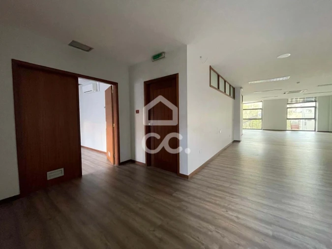 Escritório para Venda em Santo Tirso, Couto (Santa Cristina e São Miguel) e Burgães Foto 9