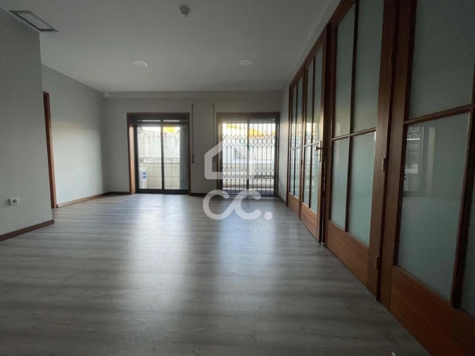 Escritório para Venda em Santo Tirso, Couto (Santa Cristina e São Miguel) e Burgães Foto 5