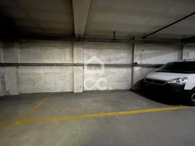 Garagem para Venda em Santo Tirso, Couto (Santa Cristina e São Miguel) e Burgães Foto 5