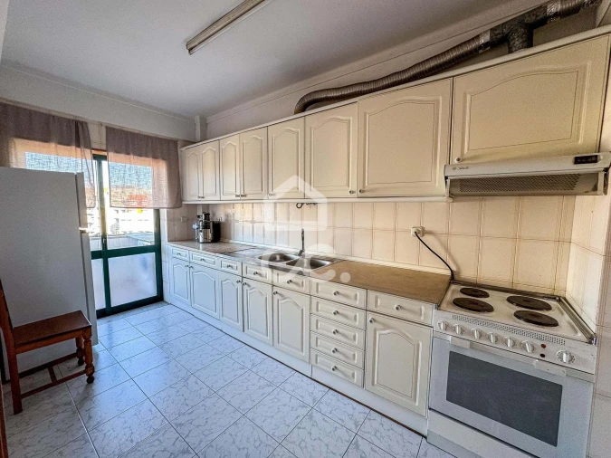 Apartamento T1 para Venda em Viseu Foto 3