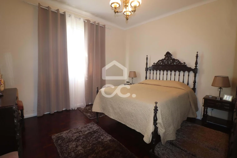 Moradia T5 para Venda em São Vicente Ferreira Foto 13