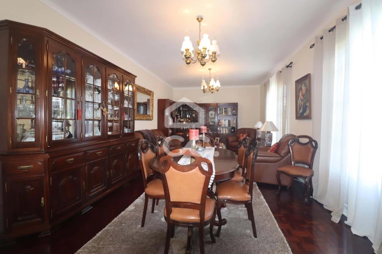 Moradia T5 para Venda em São Vicente Ferreira Foto 6