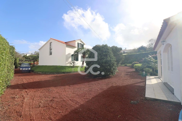 Moradia T5 para Venda em São Vicente Ferreira Foto 49