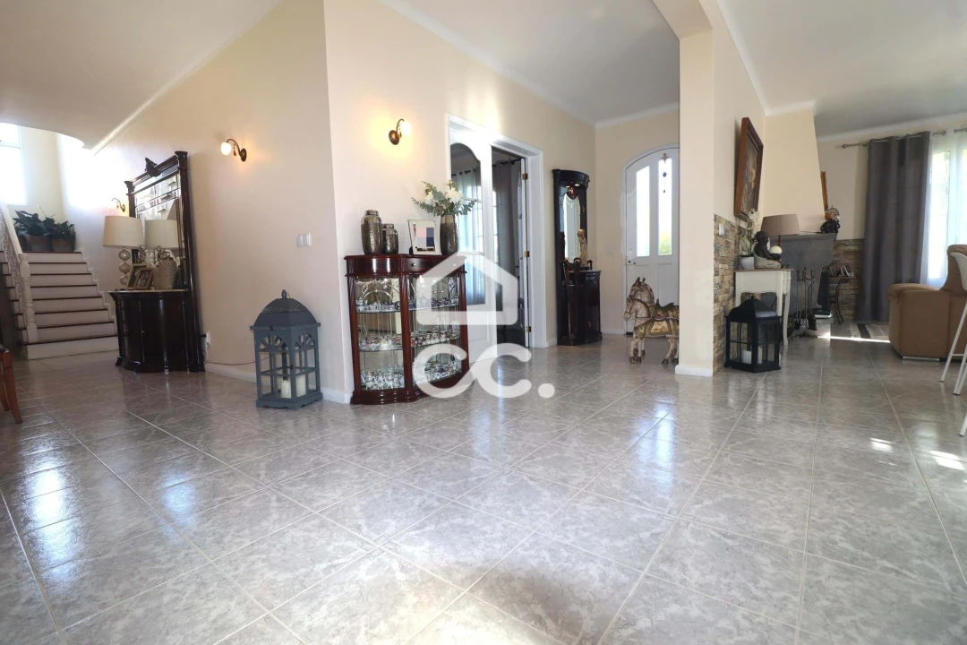 Moradia T5 para Venda em São Vicente Ferreira Foto 5