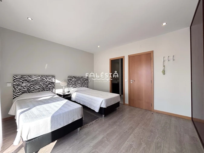 Moradia T2 para Venda em Albufeira e Olhos de Água Foto 19