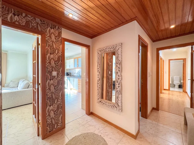 Apartamento T2 para Venda em Algueirão-Mem Martins Foto 2