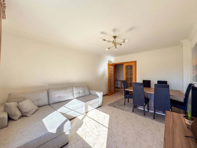 Apartamento T2 para Venda em Algueirão-Mem Martins Foto 5