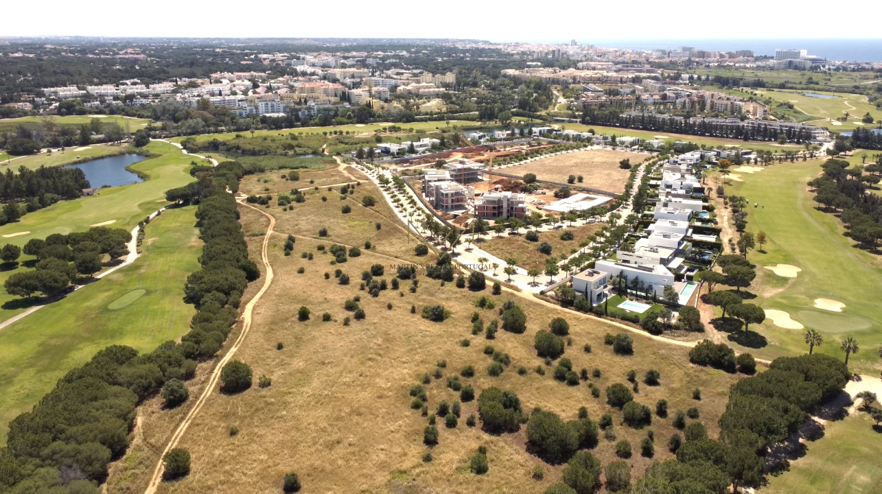 Apartamento T2 para Venda em Quarteira Foto 11