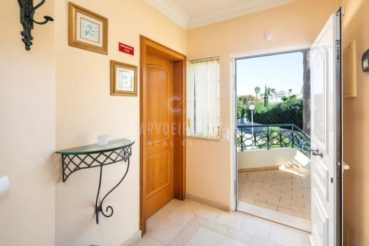 Apartamento T1 para Venda em Lagoa e Carvoeiro Foto 11