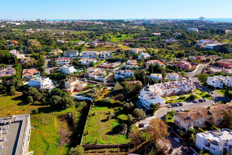 Terreno para Venda em Alvor Foto 23