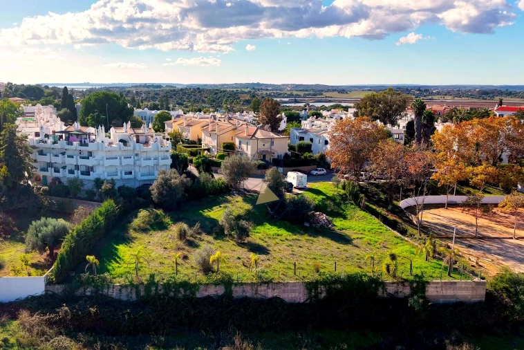 Terreno para Venda em Alvor Foto 6